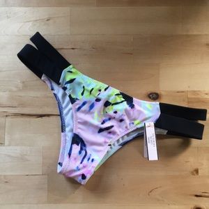 Victoria’s Secret “ITSY” cheeky bikini bottoms